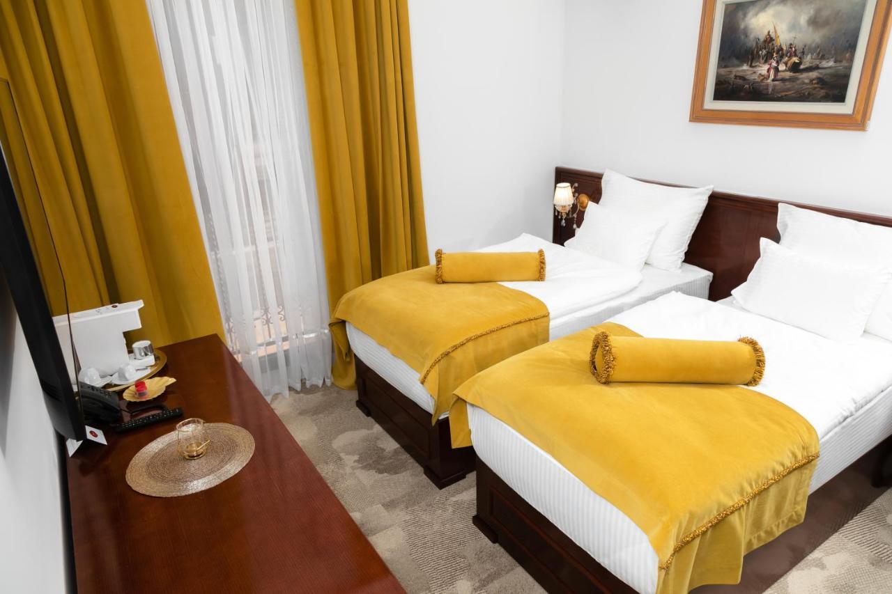 Integra Hotel